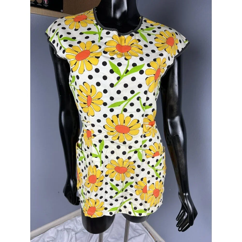 Vintage 60s Polka Dot Retro Daisy Smock Chore Apron Hippie House Wife Tie Back